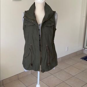 Green cargo vest